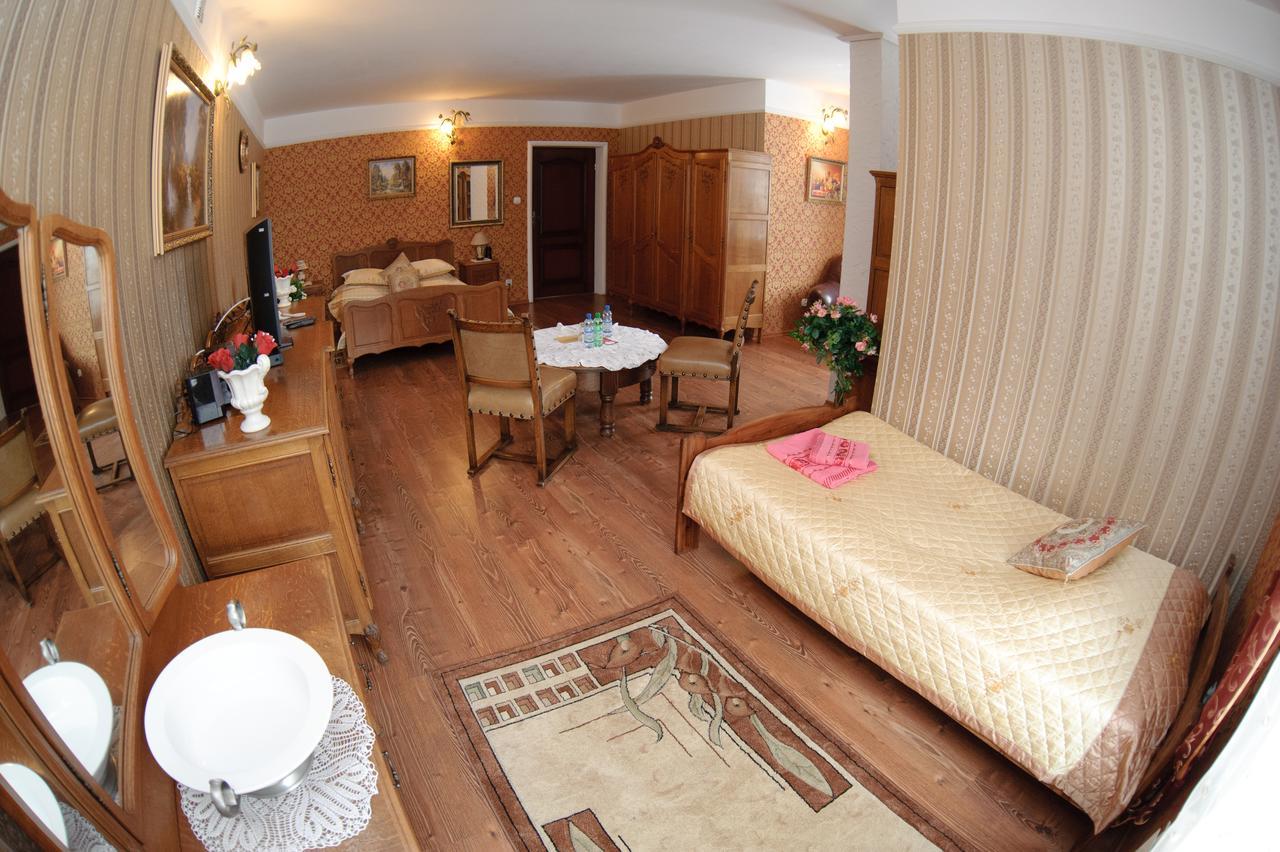 Hotel Wellness & Spa Antyczny Dwor Rudna Mala Exteriör bild